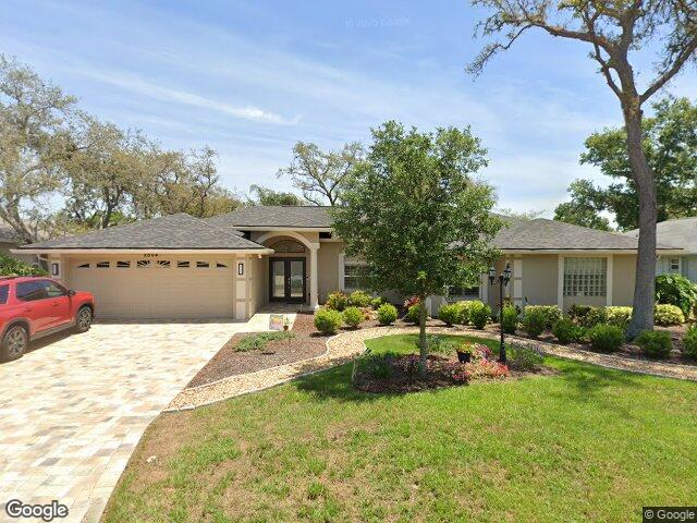 2804 Clubhouse Dr, Plant City, FL 33566