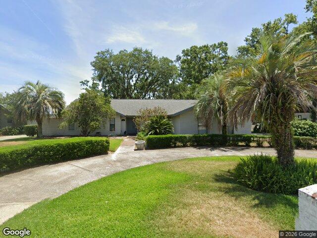 2889 Hammock Dr, Plant City, FL 33566