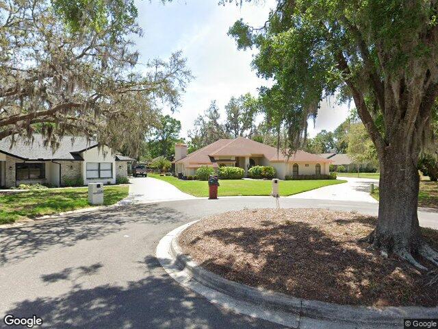 3504 Oak Club Ct, Plant City, FL 33566