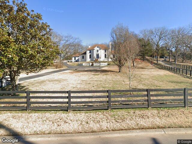 310 Deerwood Ln, Brentwood, TN 37027