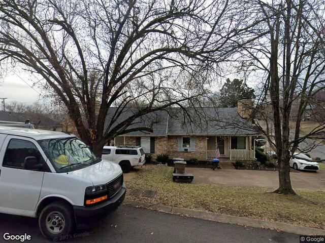 421 Hill Rd, Nashville, TN 37220