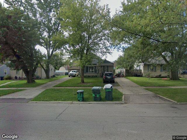 2015 Moran Ave, Lincoln Park, MI 48146