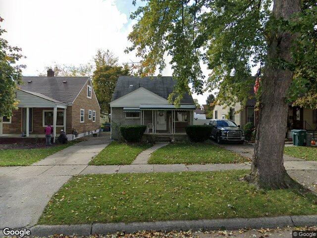 2079 McLain Ave, Lincoln Park, MI 48146