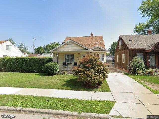 2146 Russell Ave, Lincoln Park, MI 48146