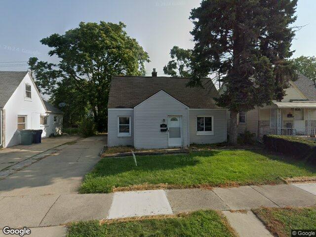 630 White Ave, Lincoln Park, MI 48146