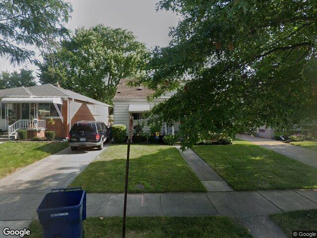 742 Mayflower Ave, Lincoln Park, MI 48146