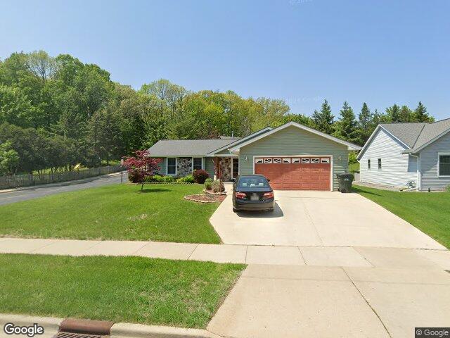 1521 Quietwood Ln Unit 1A, West Bend, WI 53090