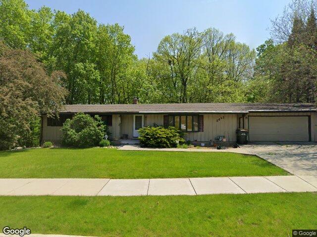 2421 Skyline Dr, West Bend, WI 53090