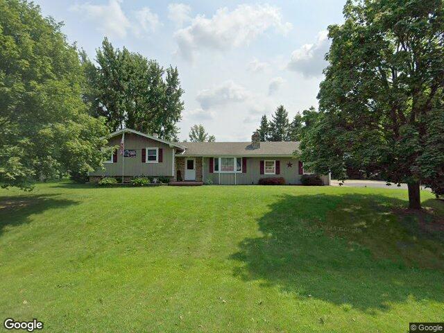 261 Connie Dr, West Bend, WI 53090