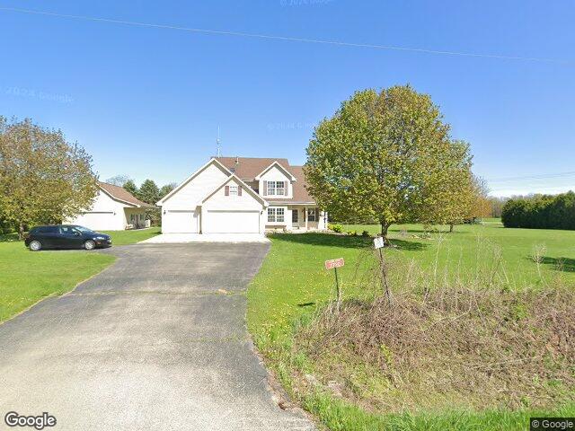 7720 Orchard Valley Rd, West Bend, WI 53090