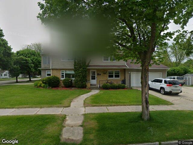 907 High St Unit 907A, West Bend, WI 53090