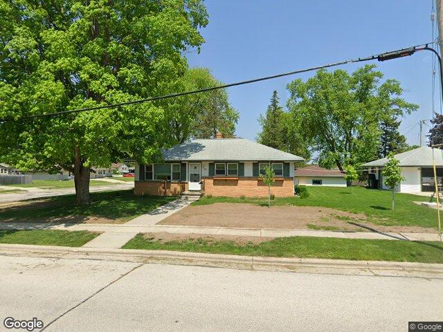 916 Jefferson Street, West Bend, WI 53090