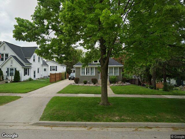 1059 Walnut Street, West Bend, WI 53095