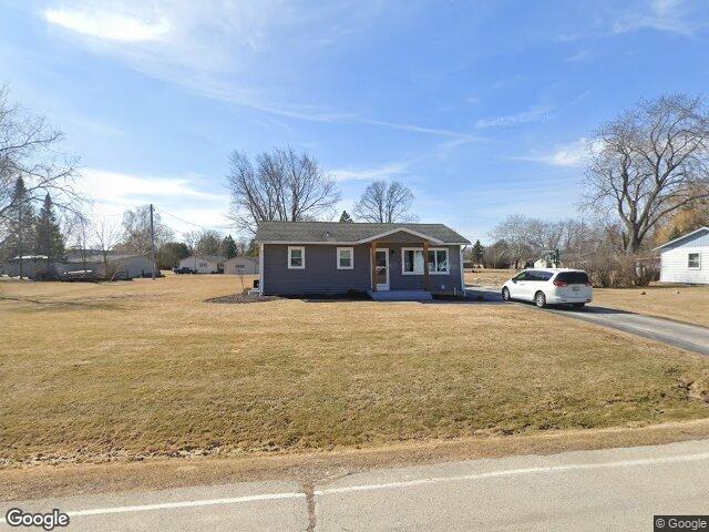 10579 S Barton Rd, Oak Creek, WI 53154