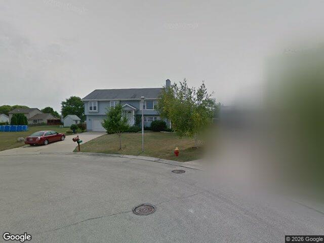 1096 E Libby Court, Oak Creek, WI 53154