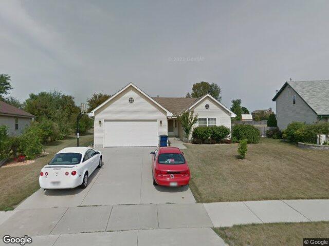 1100 E Keri Ln, Oak Creek, WI 53154