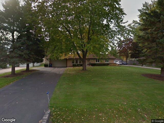 1501 E Fitzsimmons Rd, Oak Creek, WI 53154