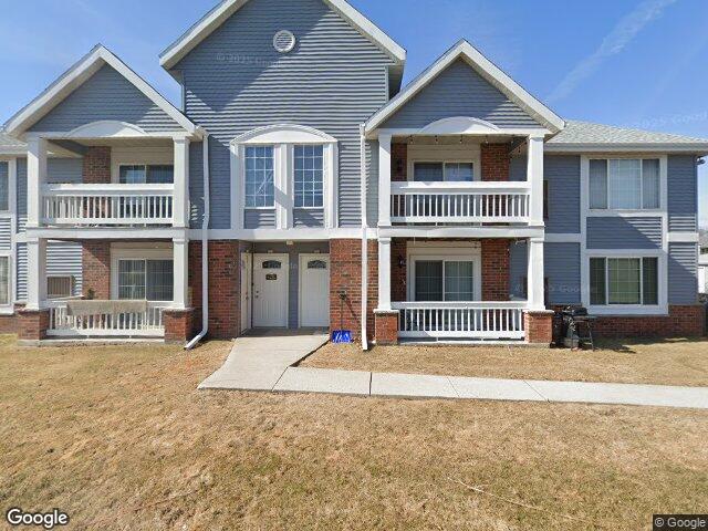 3640 E Barbara Ct #202, Oak Creek, WI 53154