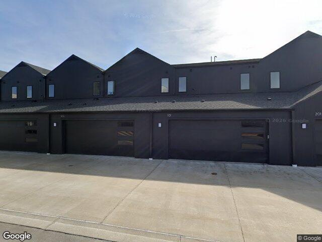 4163 E Hemlock Dr #201, Oak Creek, WI 53154