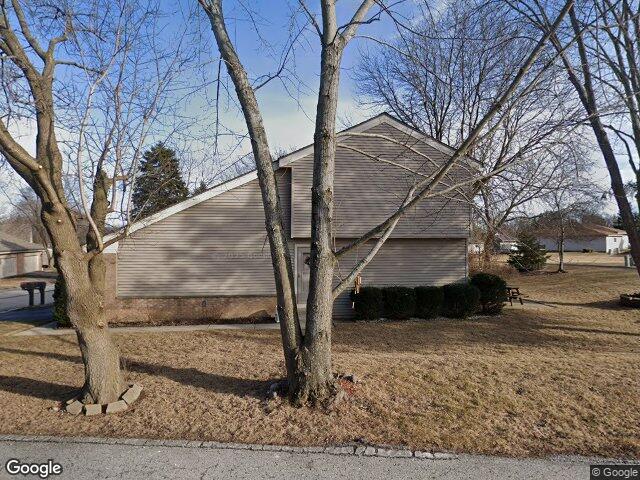 7365 S Delaine Dr, Oak Creek, WI 53154