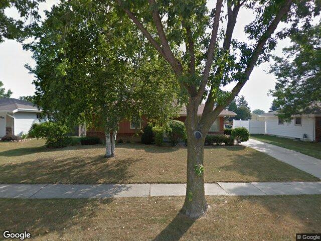 7530 S Quincy Ave, Oak Creek, WI 53154
