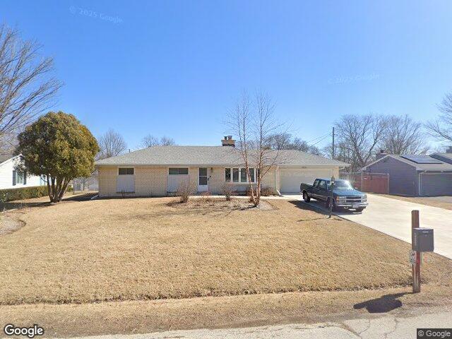 8826 S Patricia Blvd, Oak Creek, WI 53154