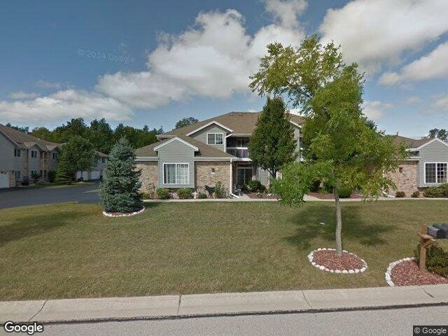 9131 S Aspen Dr #8, Oak Creek, WI 53154