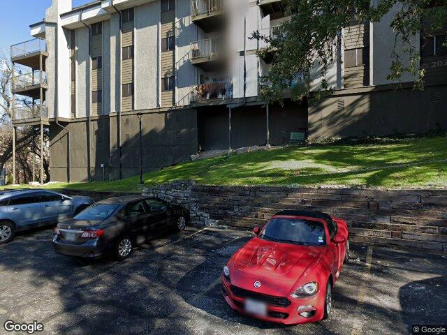 614 S 1st St, Austin, TX 78704