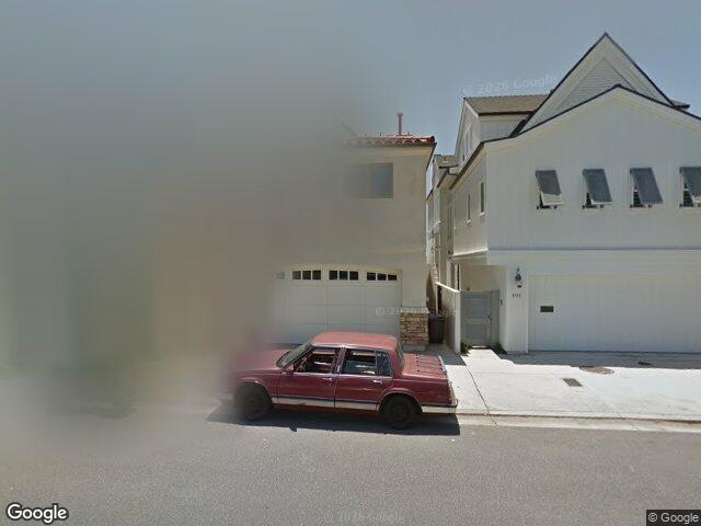 1113 E Balboa Blvd, Newport Beach, CA 92661