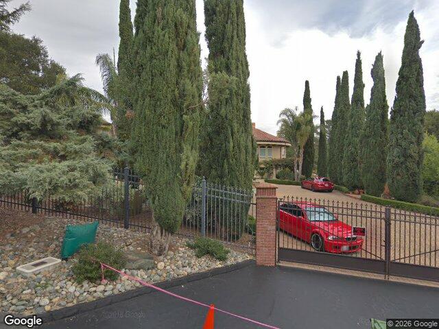 12500 Corbetta Ln, Los Altos Hills, CA 94022