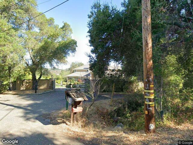 14000 Pike Rd, Saratoga, CA 95070