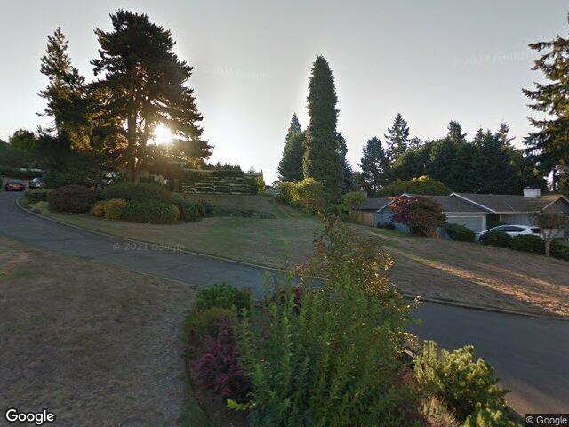 1032 89th Avenue NE, Bellevue, WA 98004