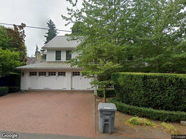 8975 NE 10th Street, Bellevue, WA 98004