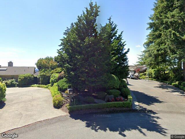 9501 NE 13th Street, Clyde Hill, WA 98004