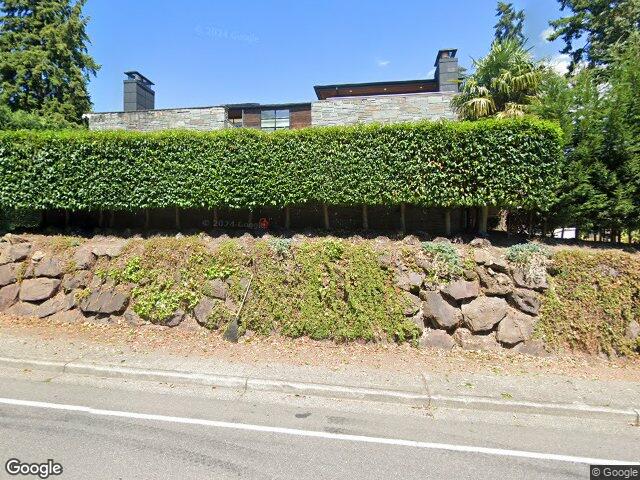 9632 Lake Washington Boulevard NE, Bellevue, WA 98004