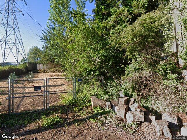 12215 SE 35th St, Bellevue, WA 98006