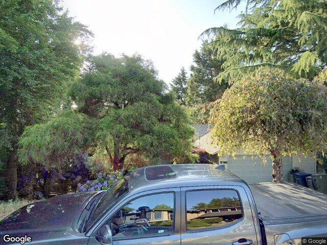 5761 110th Ave SE, Bellevue, WA 98006