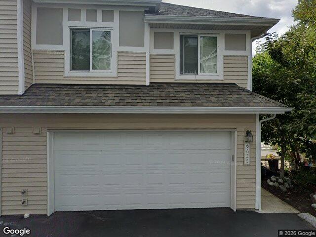 6625 SE Cougar Mountain Way #2, Bellevue, WA
