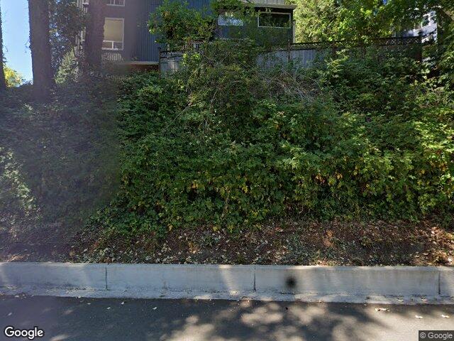 411 W Lake Sammamish Pkwy NE, Bellevue, WA 98008