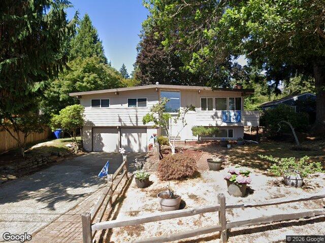 609 168th Avenue NE, Bellevue, WA 98008