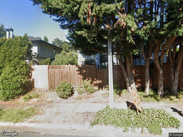 10 18th Ave #10B, Kirkland, WA 98033