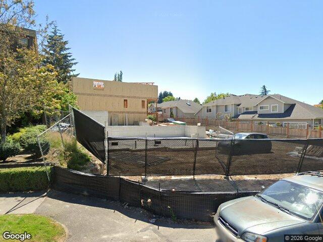 138 8th Court, Kirkland, WA 98033
