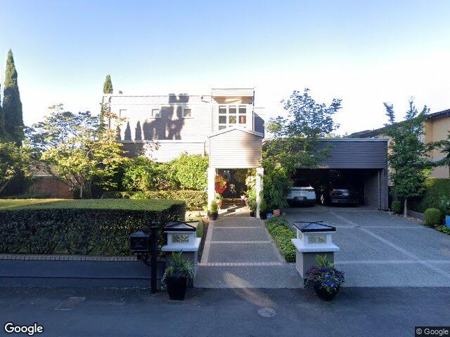 175 Lake Avenue W, Kirkland, WA