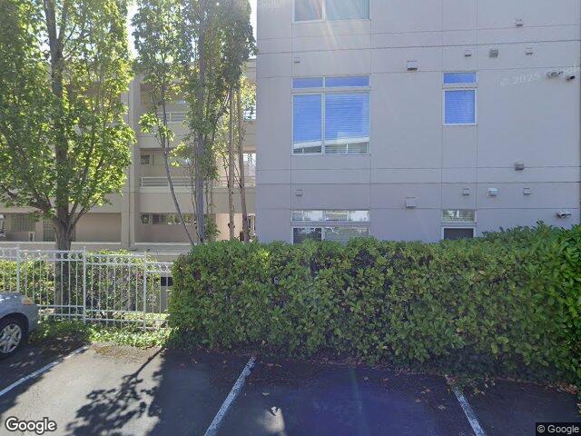 225 2nd Street S #D4, Kirkland, WA 98033