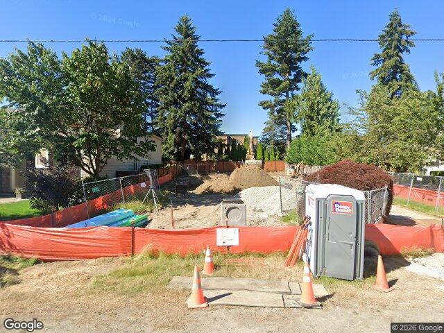 639 18th Ave W, Kirkland, WA 98033