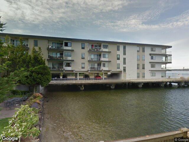 6421 Lake Washington Boulevard NE #301, Kirkland, WA 98033