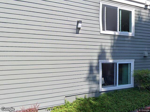 6620 Lake Washington Blvd NE Apt 101, Kirkland, WA 98033