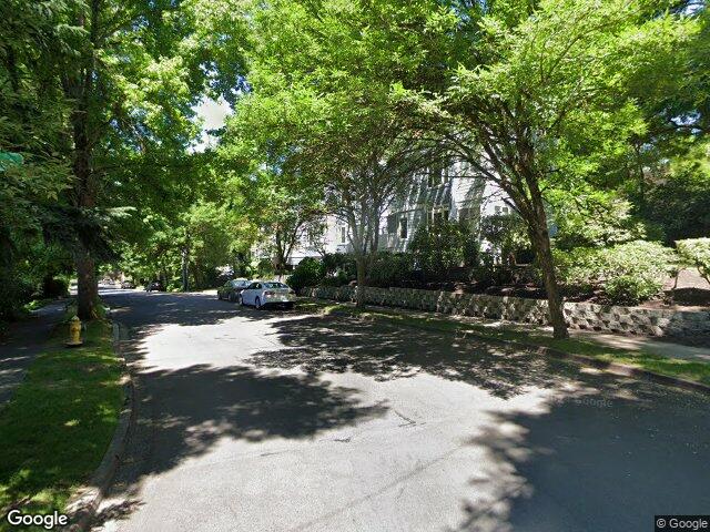 6789 10th St, Kirkland, WA 98033
