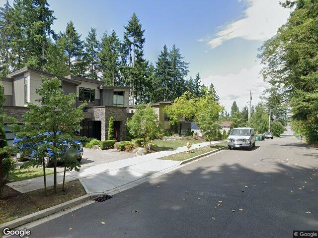 6809 120th Ave NE, Kirkland, WA 98033