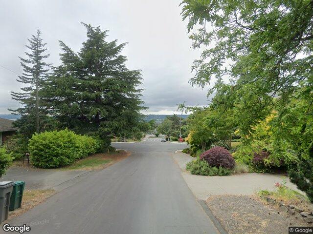 7890 14th St, Kirkland, WA 98033